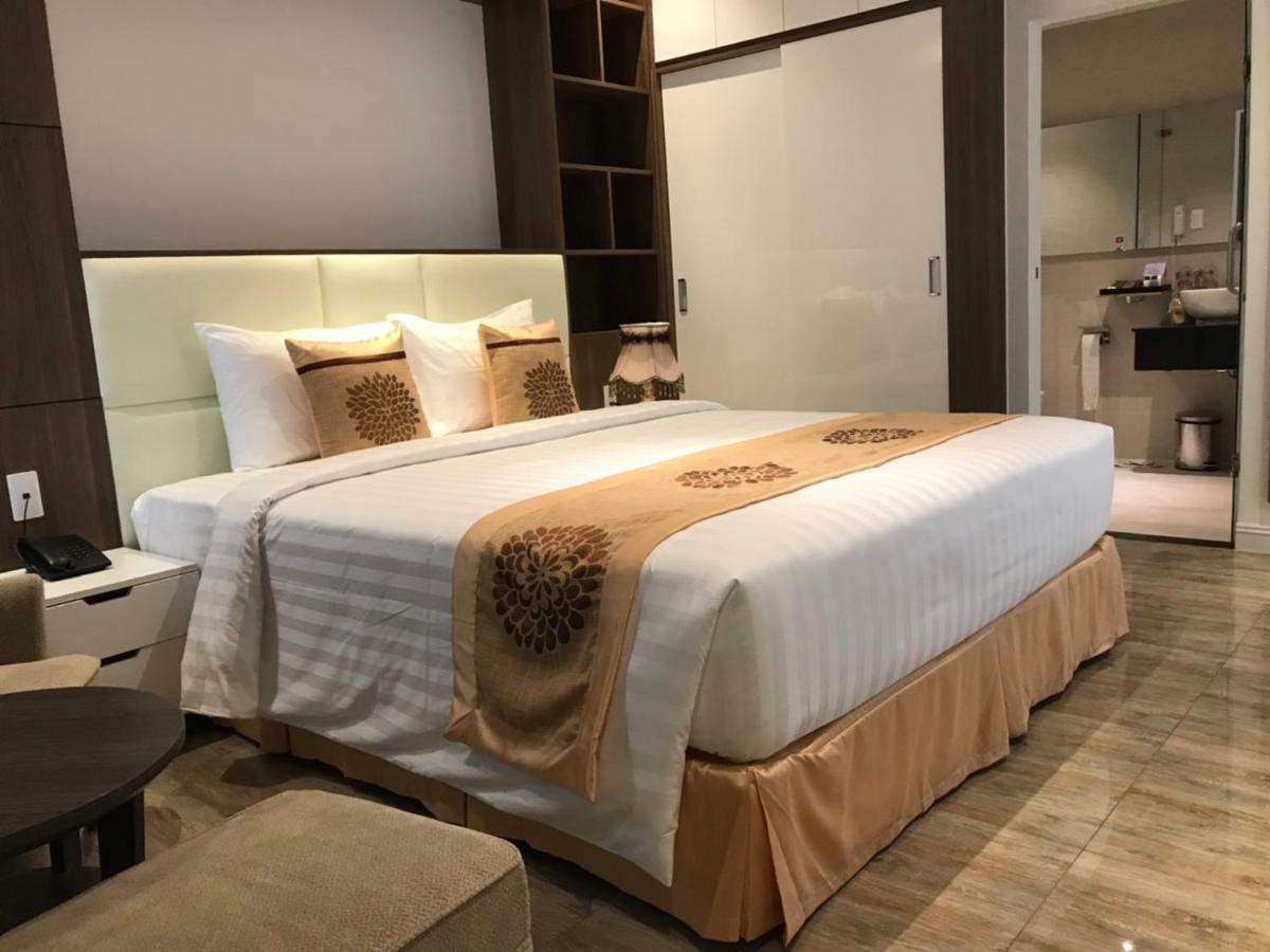 Elizabeth Hotel Thu Dau Mot Eksteriør bilde